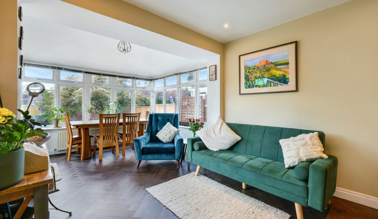 DORMANS-CLOSE_-19-_4__1776771833430