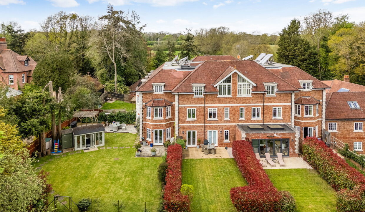 EDENBROOK-PLACE_-12-DRONE-_13__1776774763672