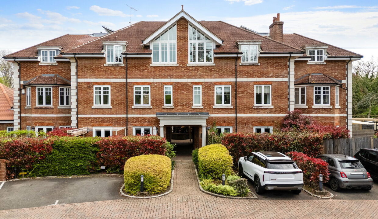 EDENBROOK-PLACE_-12-DRONE-_1__1776774763659