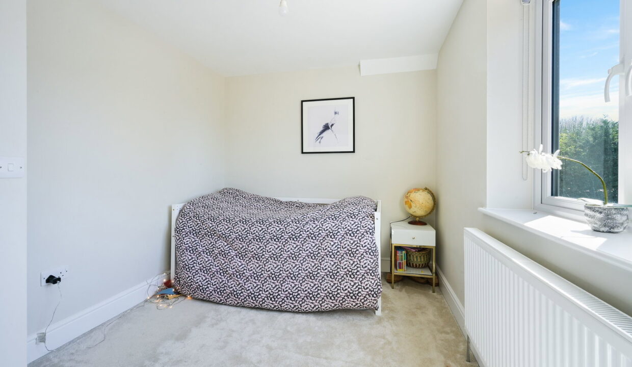 HAYWARD-MEWS_-6-_11__1775753386343