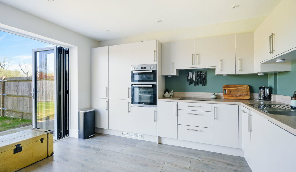 HAYWARD-MEWS_-6-_6__1775753386340