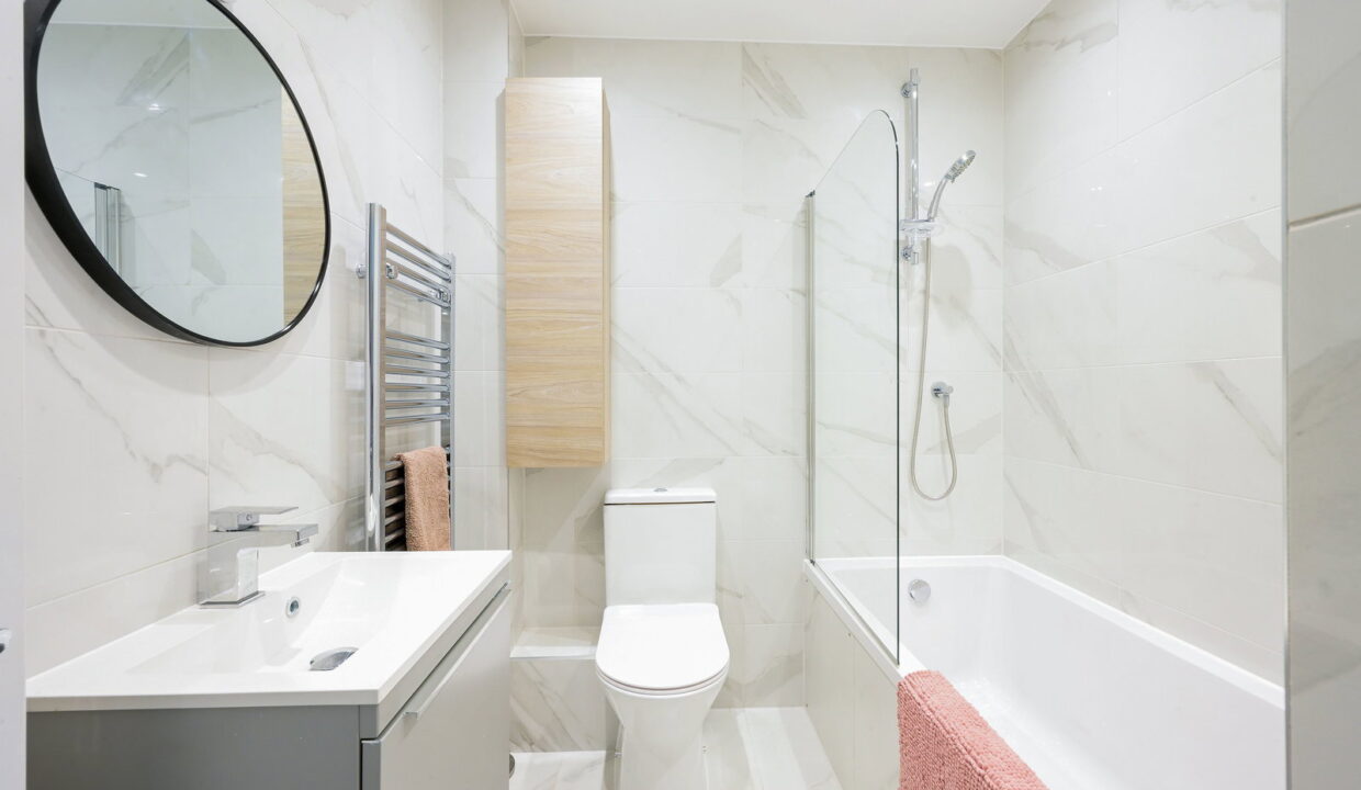 HAYWARD-MEWS_-6-_8__1775753386341