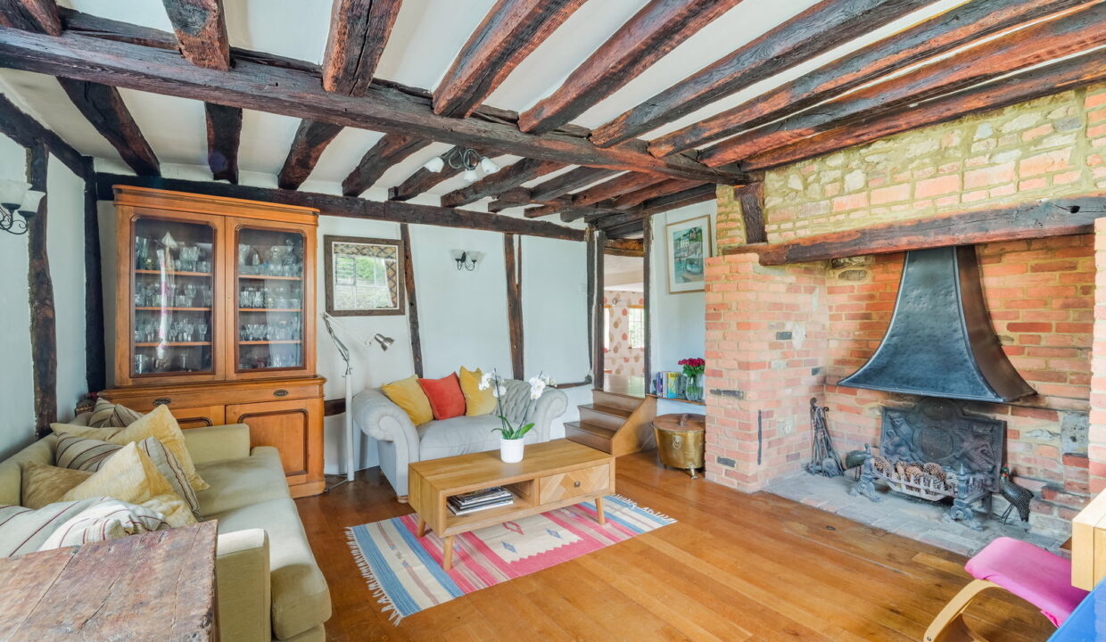 HIGH-STREET_-19-_16__1776430669422