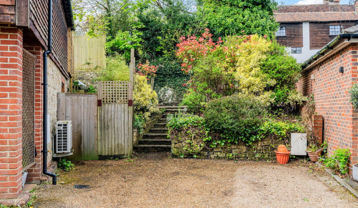 HIGH-STREET_-19-_2__1776430690572