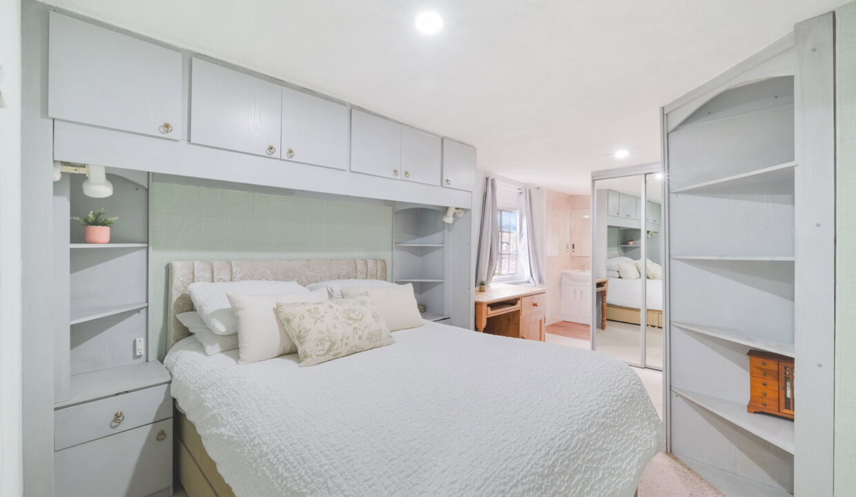 HIGH-STREET_-19-_4__1776430690571