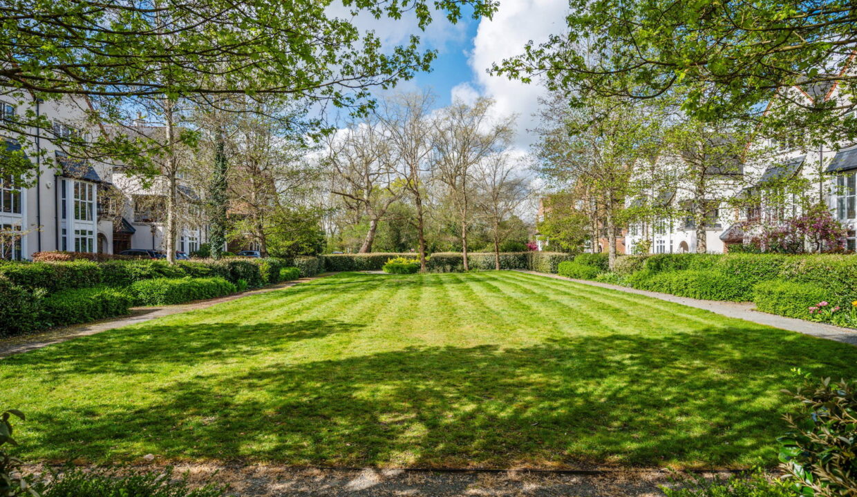 LANKESTER-SQUARE-_-22-EXTRA-41_1776266636347