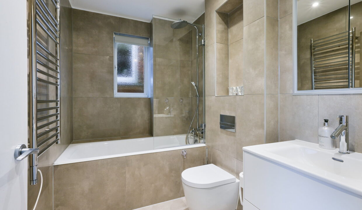 LANKESTER-SQUARE-_-22-_13__1776178993105