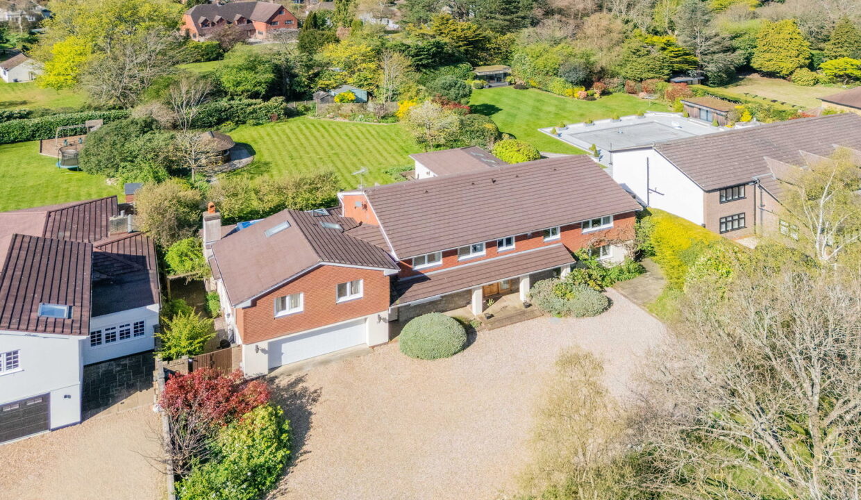 LEAS-ROAD_-76-DRONE-_10__1775752513530