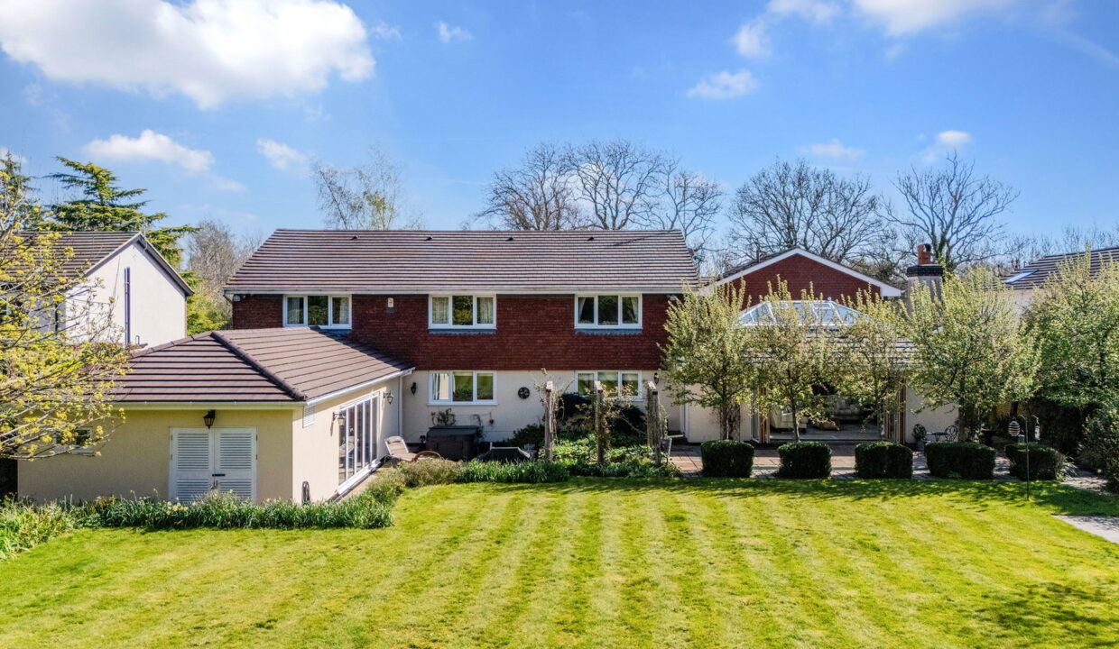 LEAS-ROAD_-76-DRONE-_1__1775752513520