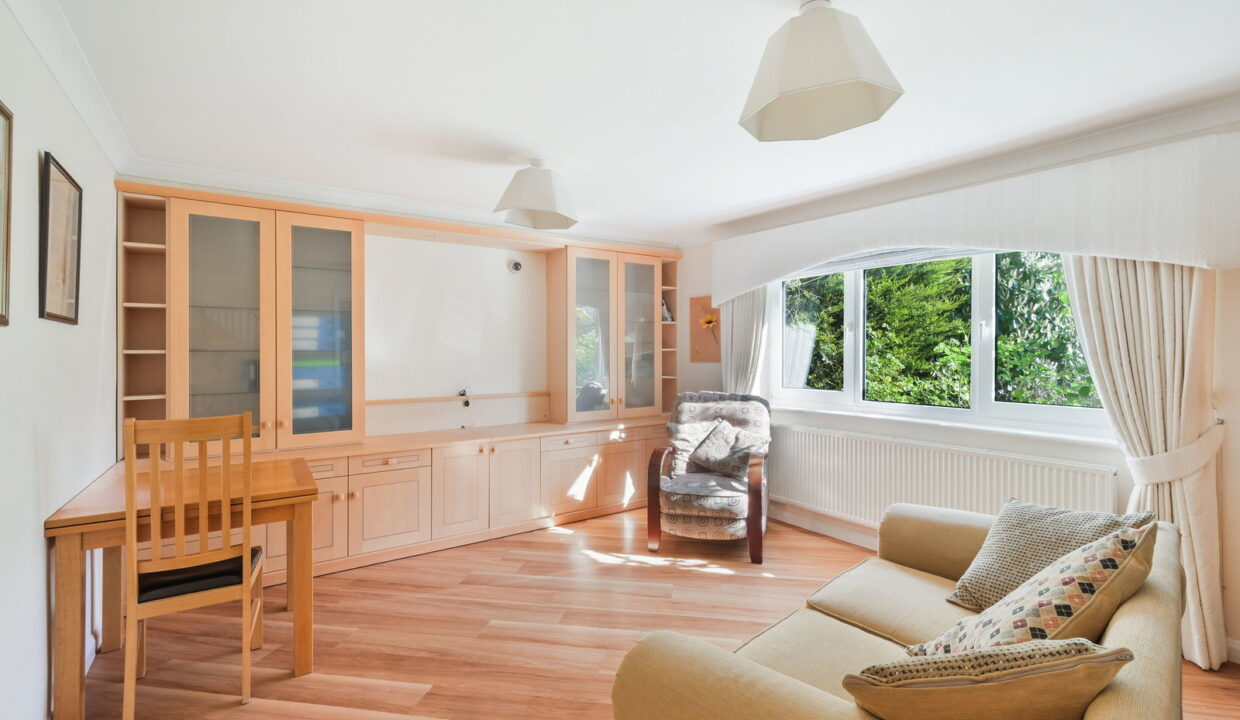 LEAS-ROAD_-76-_15__1775752484479