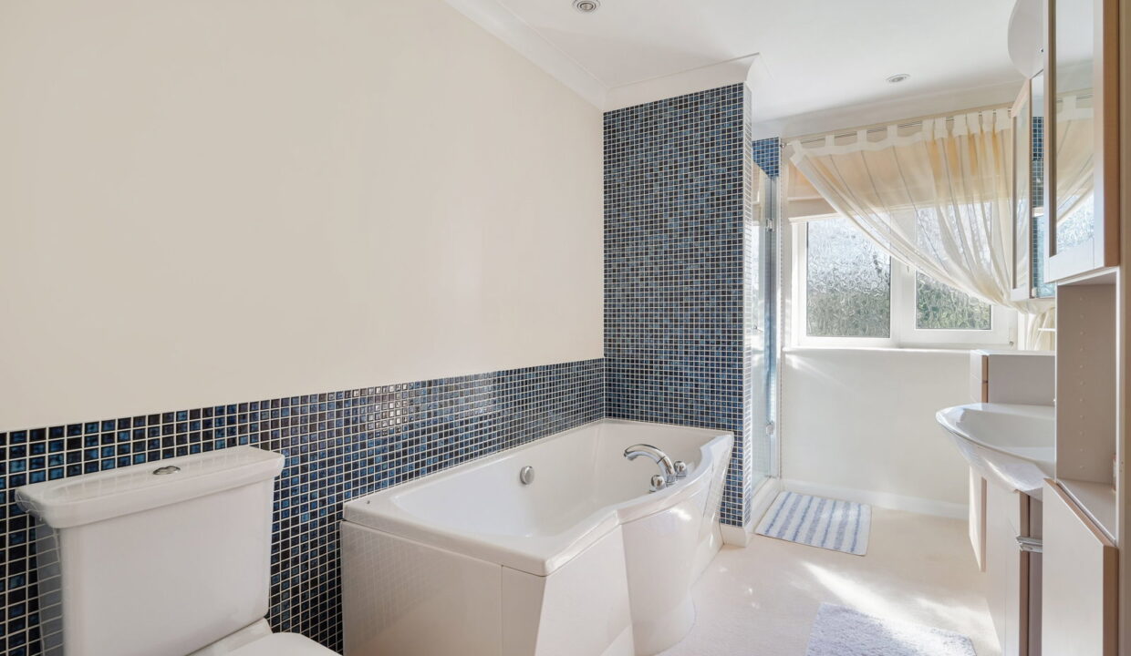 LEAS-ROAD_-76-_7__1775752466702