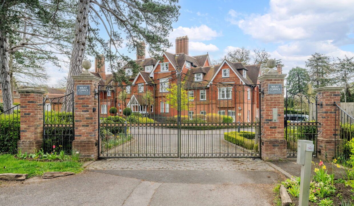 WRAY-COPPICE_-FLAT-4-_9__1775579353879