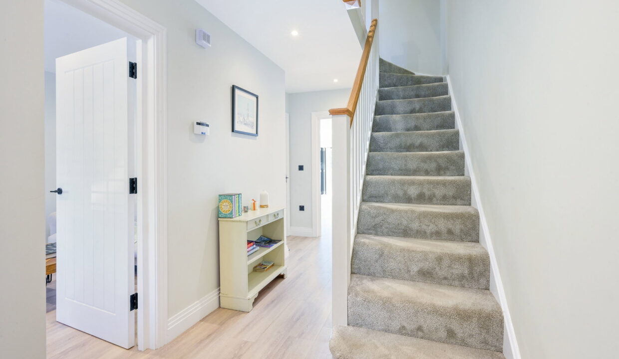 BLUEHOUSE-LANE_-85B-_15__1779894008752