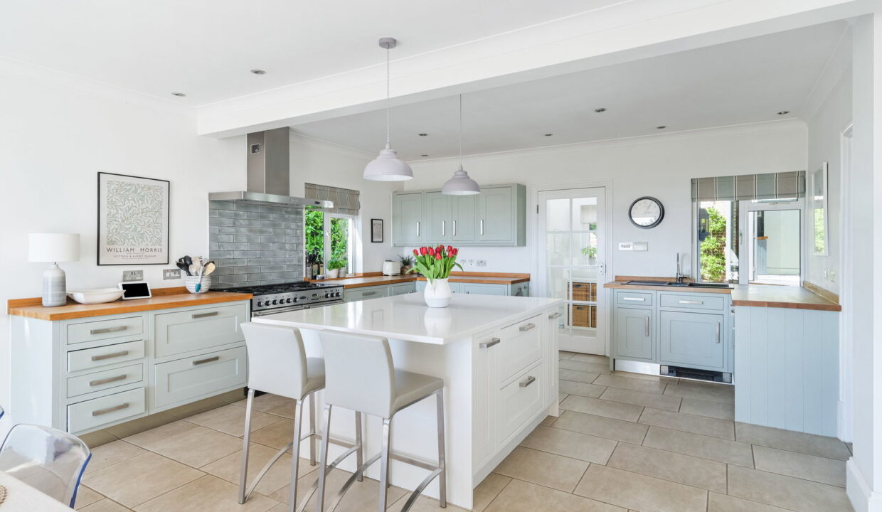 COPPER-BEECH_-BEECH-ROAD-_25__1777648196742