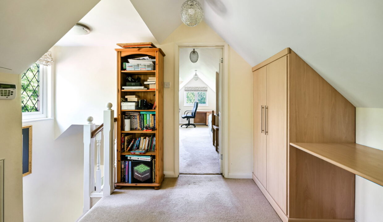 ORCHARD-LODGE-3_1779896194307