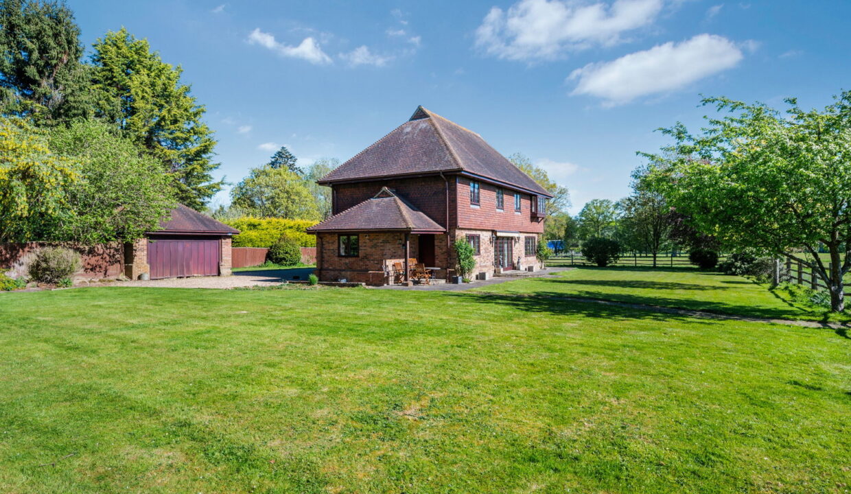 RUSHFORD-FARM-HOUSE-5_1778058436564
