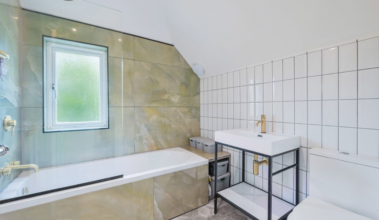 TANHOUSE-ROAD_-23-_5__1778759235138