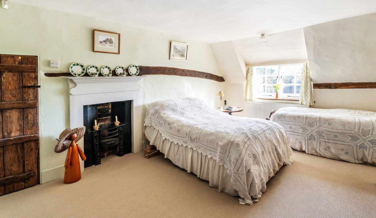 Tollsworth-Manor-13_1773917780665