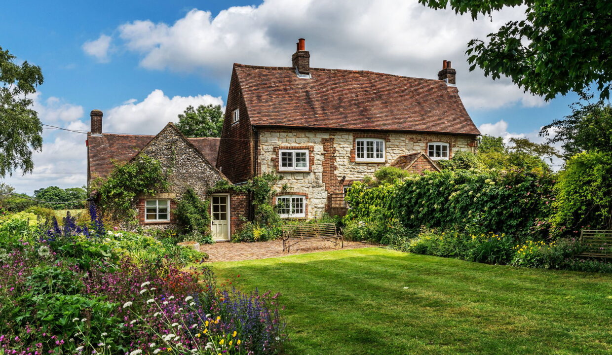 Tollsworth-Manor-22_1773917666276