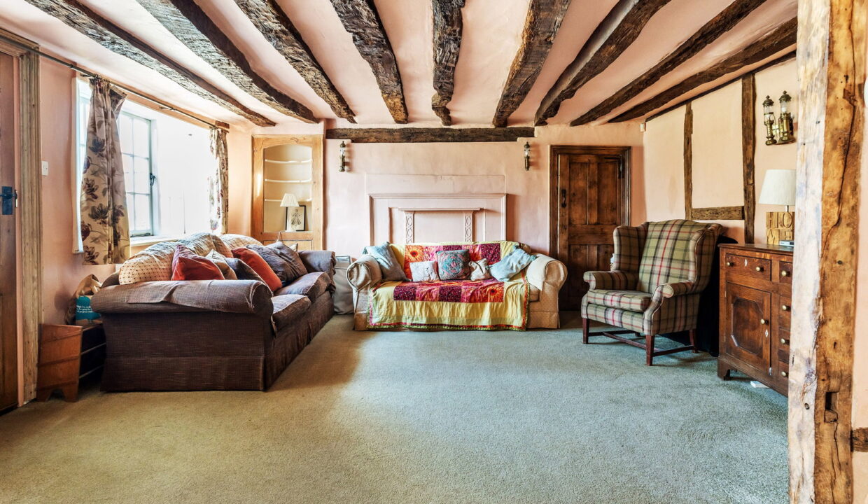 Tollsworth-Manor-30_1773917808190