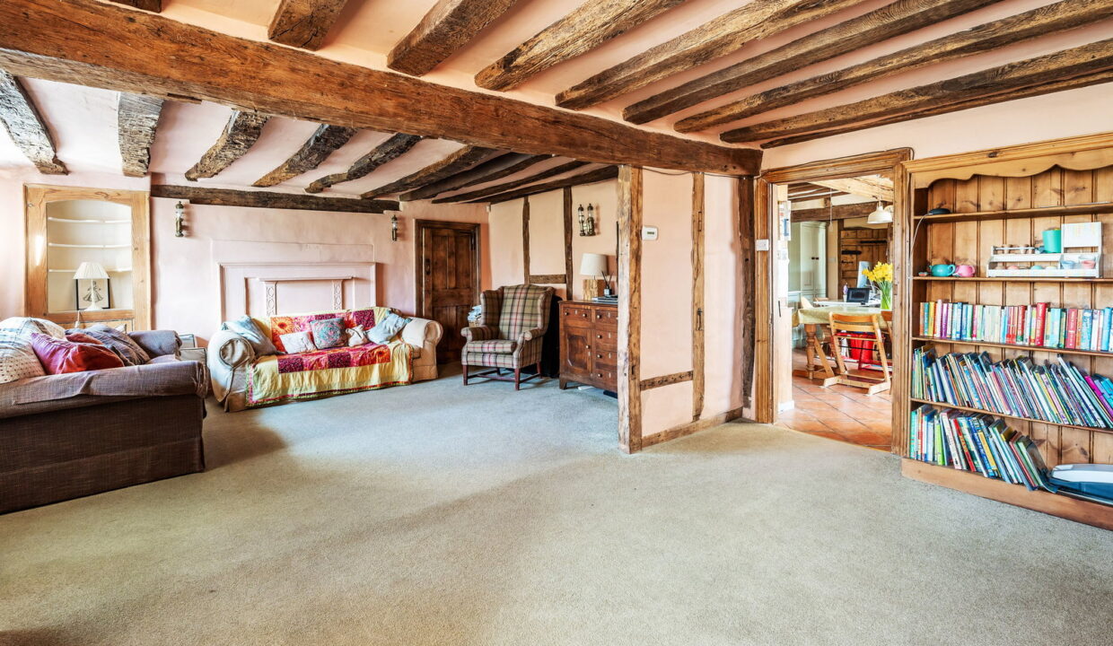 Tollsworth-Manor-31_1773917808191