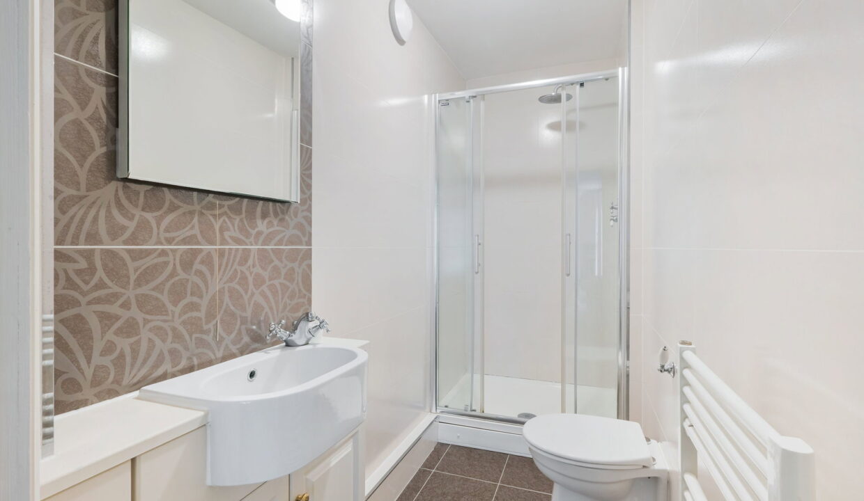 WARWICK-LODGE_-FLAT-3-_6__1778844891675