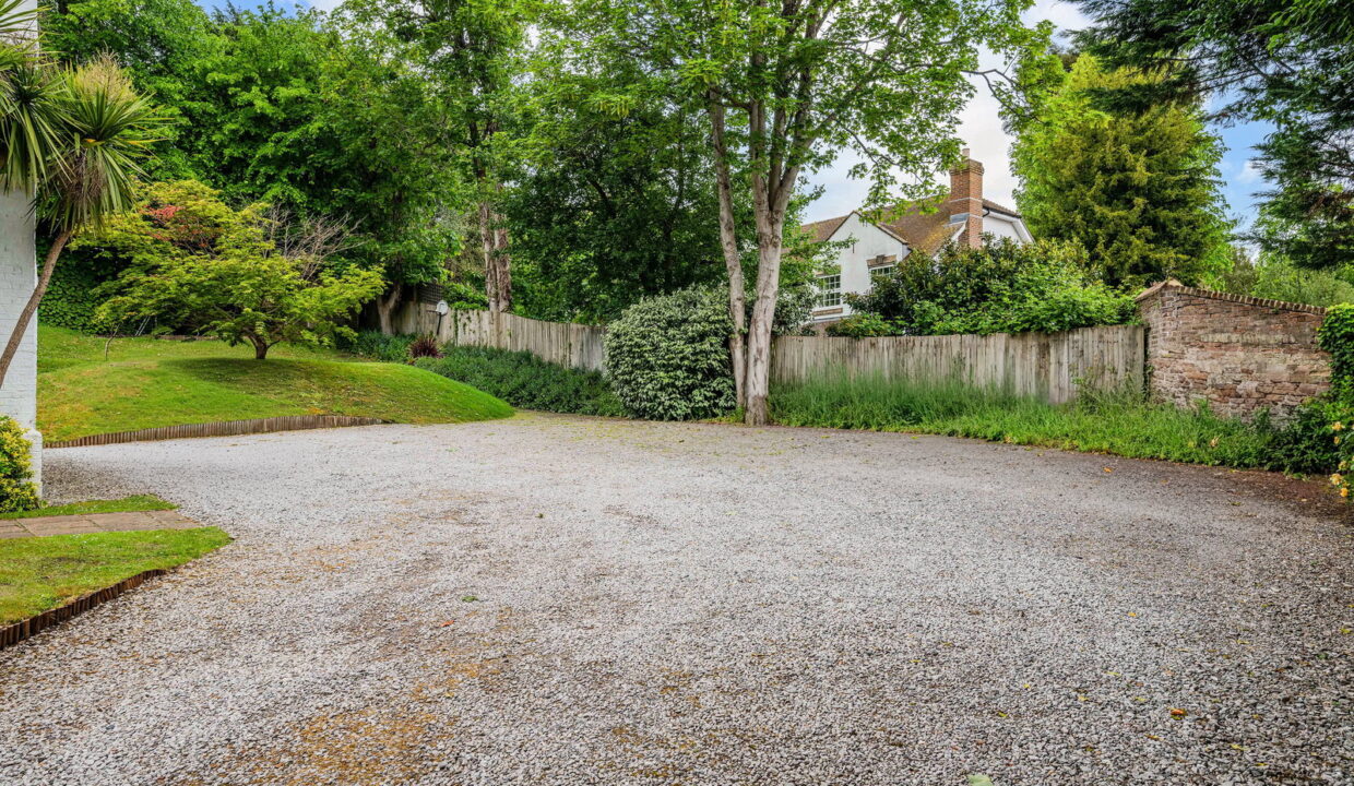 WARWICK-LODGE_-FLAT-3-_9__1778844904068