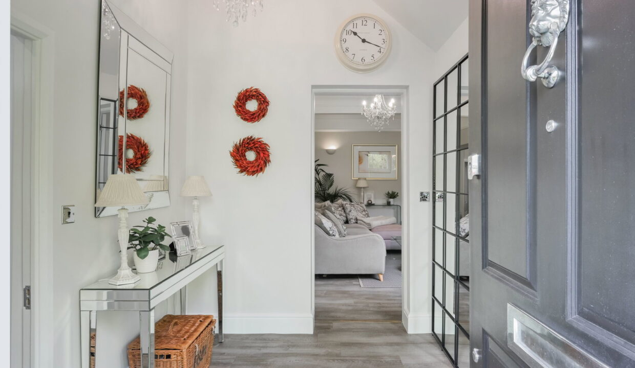 WESTHALL-ROAD_-102A-_4__1778229956151