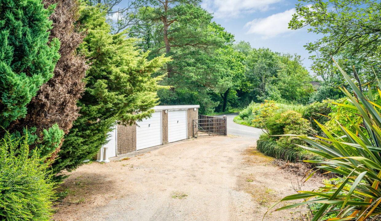 ALAANDA-MANOR-EXTRA-49_1782389535807