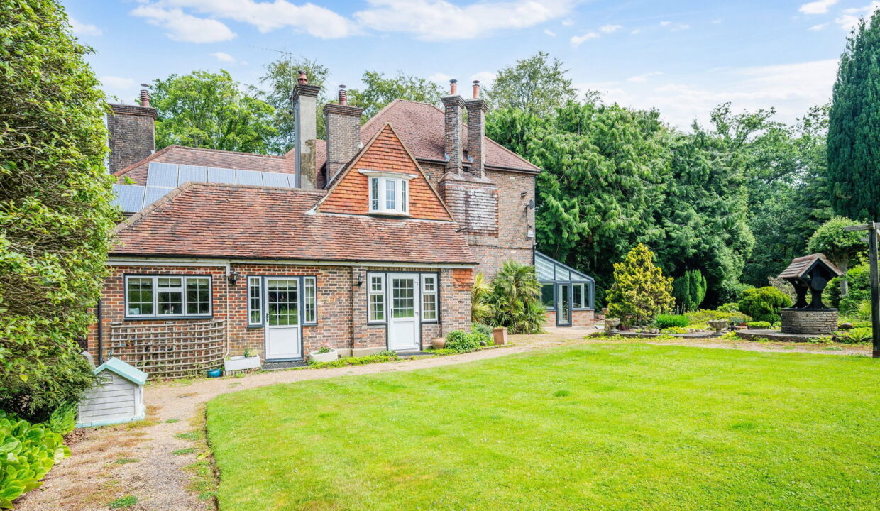 ALAANDA-MANOR-_27__1782308708094