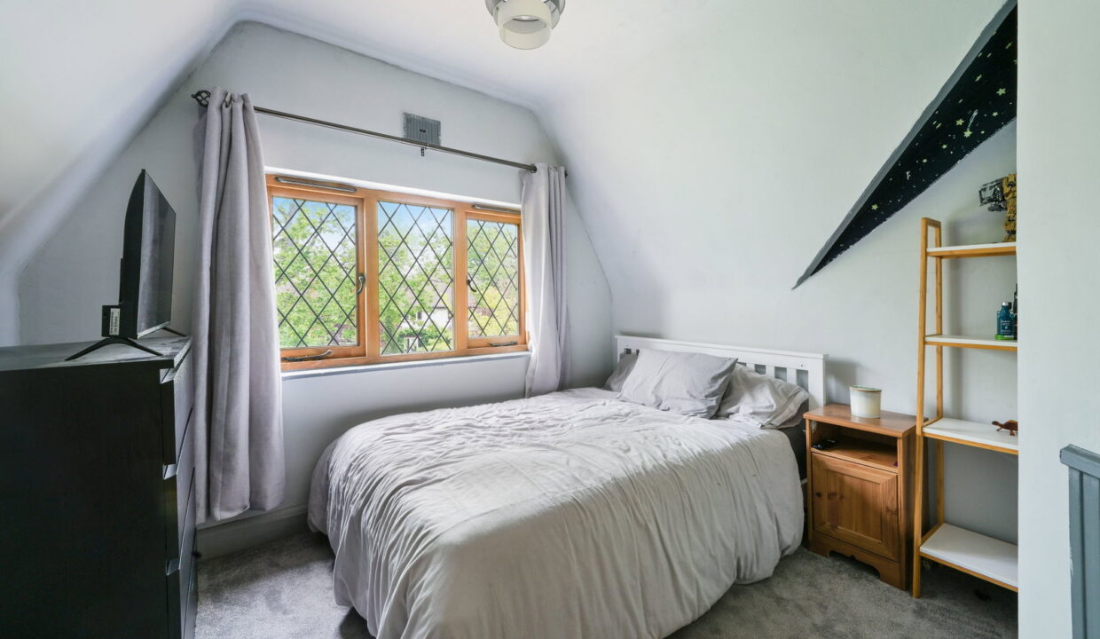 AMBER-COTTAGE-_10__1778510272938