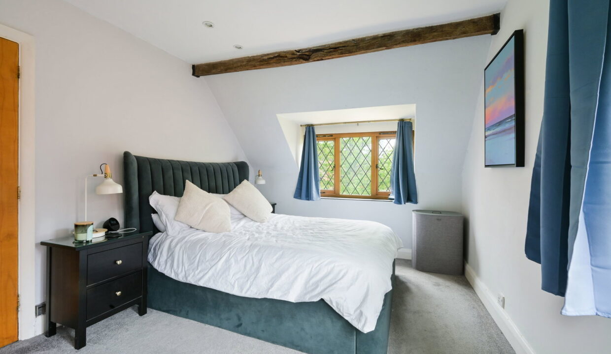 AMBER-COTTAGE-_14__1778510309512