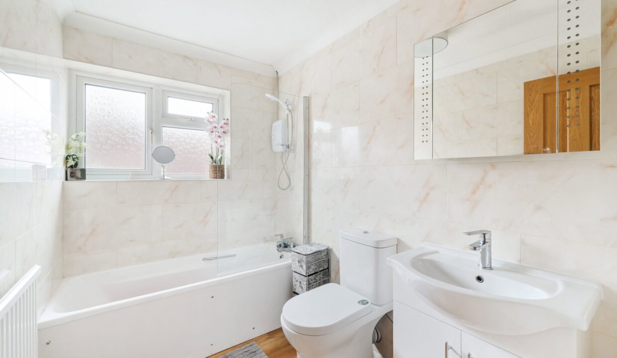 CHALFONT_-FLAT-4_-GODSTONE-ROAD-_11__1781181430240