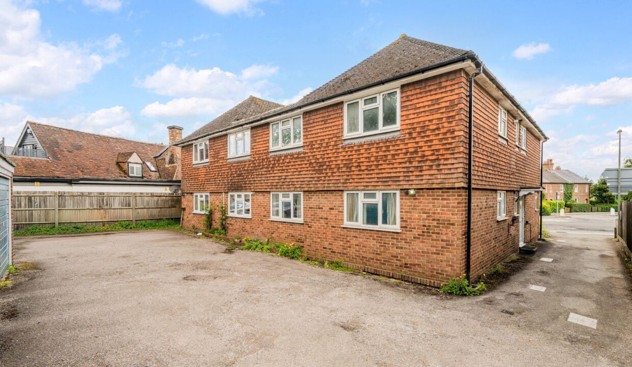 CHALFONT_-FLAT-4_-GODSTONE-ROAD-_2__1781181430222