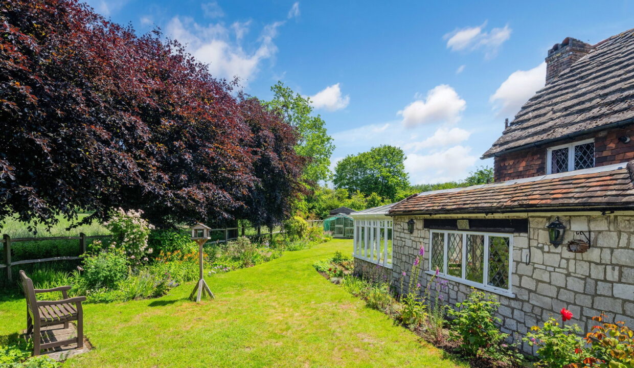 CHARMAN-COTTAGE_-NUTFIELD-MARSH-ROAD-_2__1781532677351