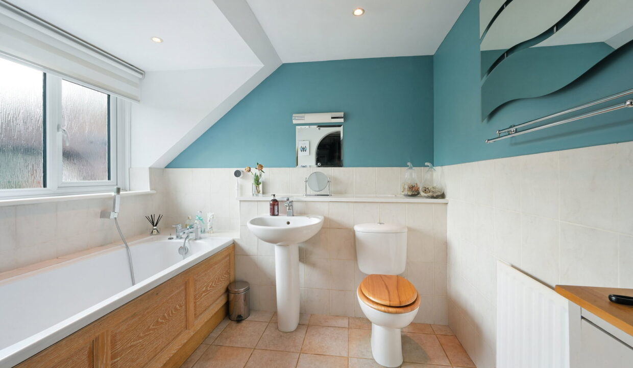 LANGSTONE-HOUSE-_21__1782304585764