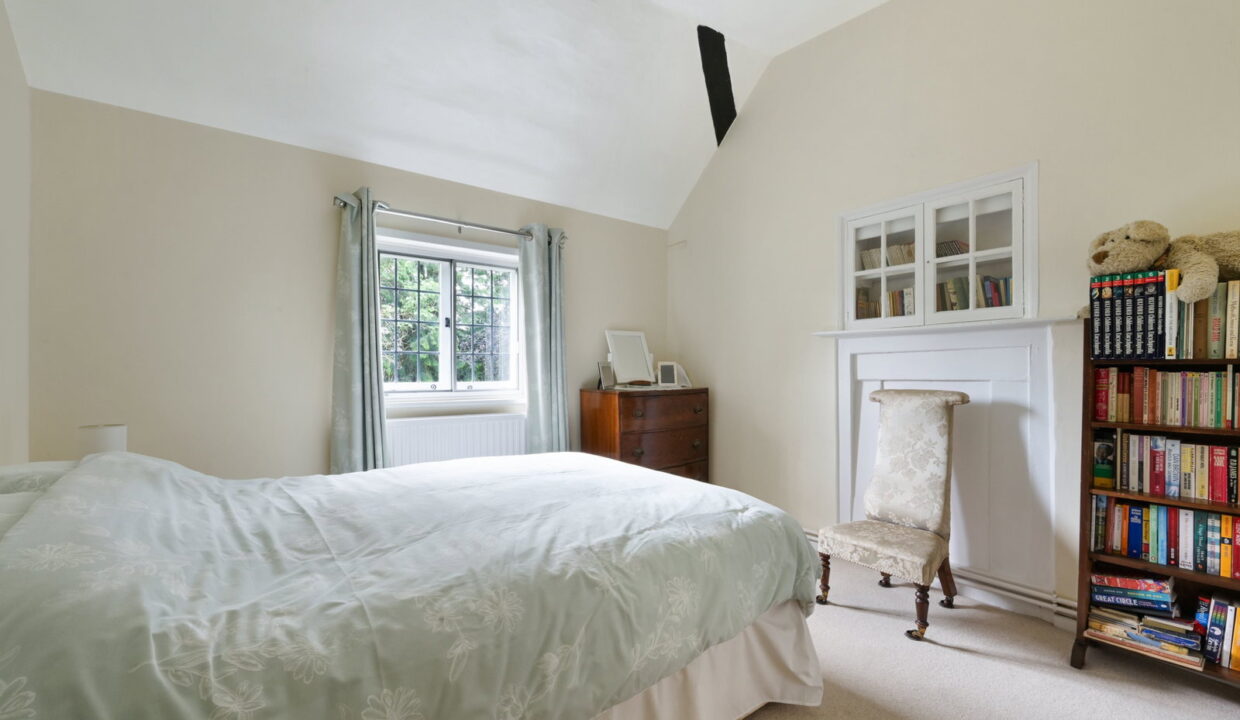 MULBERRY-COTTAGE-_11__1780411552582