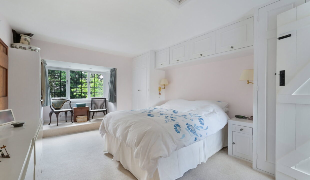MULBERRY-COTTAGE-_13__1780411552564