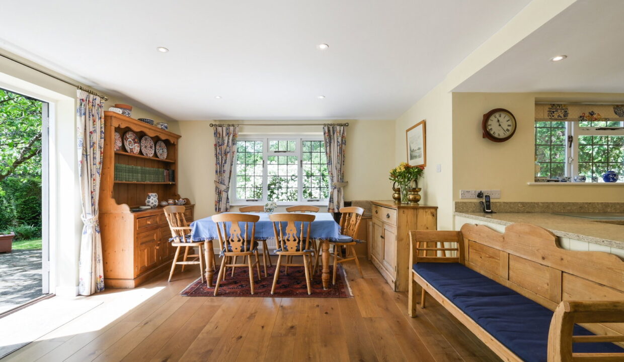 MULBERRY-COTTAGE-_20__1780411601094