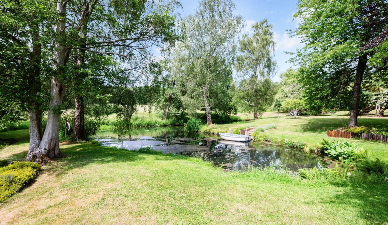 MULBERRY-COTTAGE-_24__1780411601088