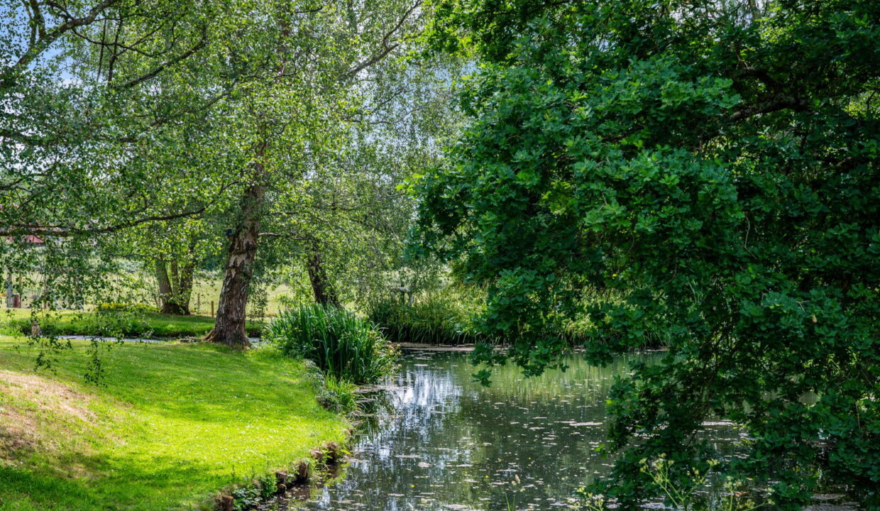 MULBERRY-COTTAGE-_32__1780411626313