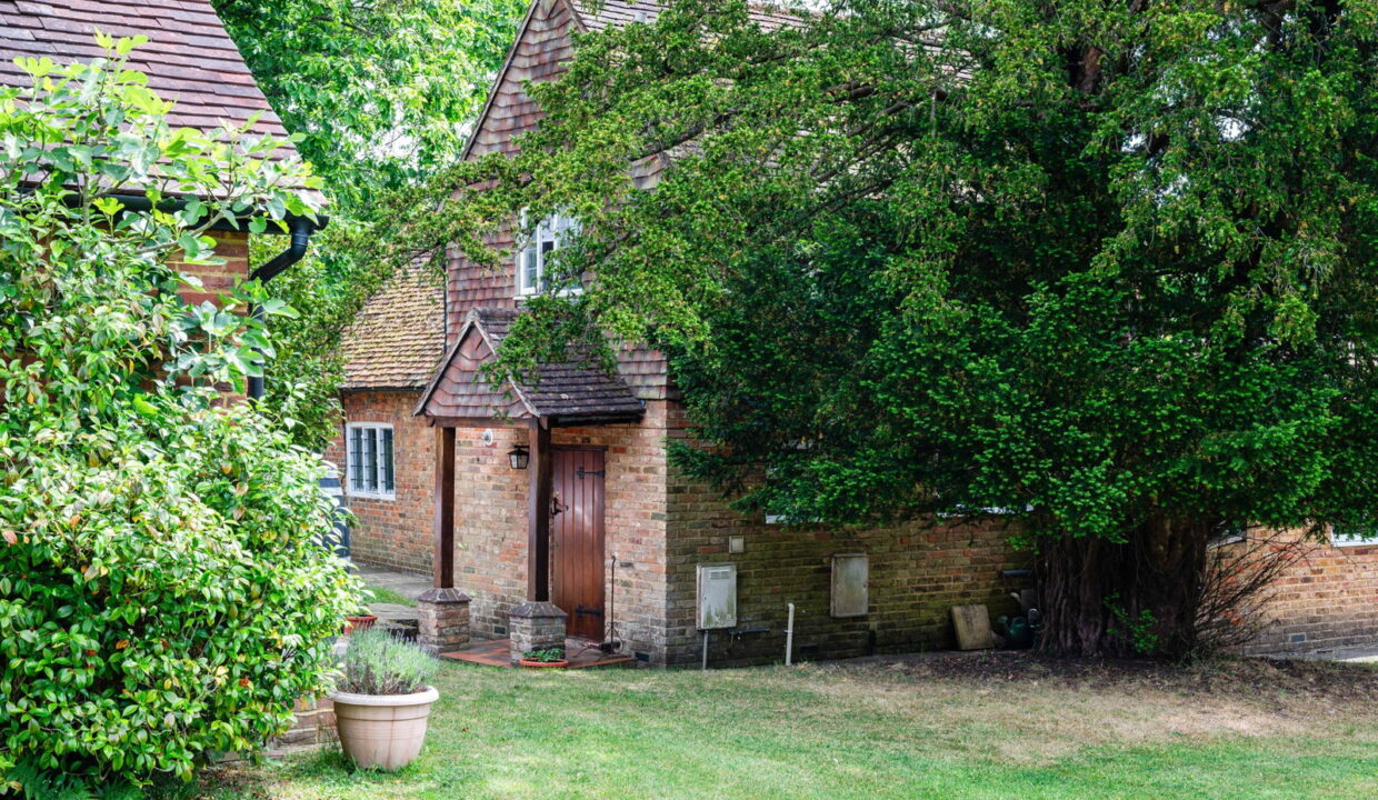 MULBERRY-COTTAGE-_33__1780411626324