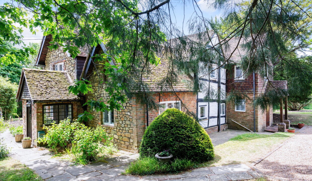 MULBERRY-COTTAGE-_34__1780411626331