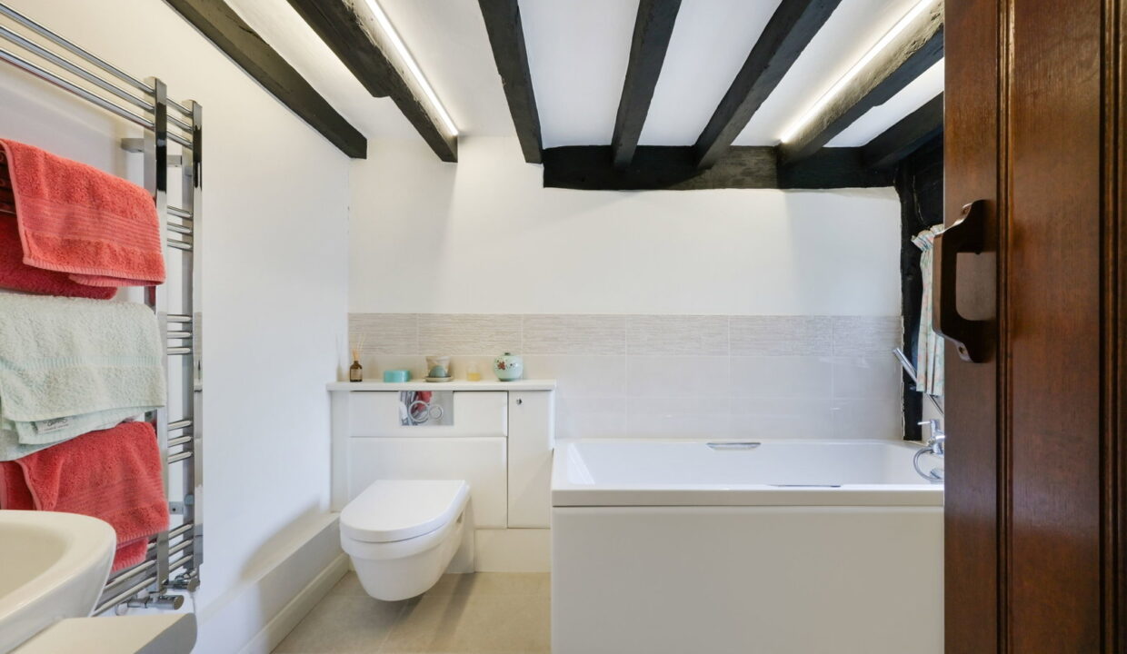 MULBERRY-COTTAGE-_8__1780411681416
