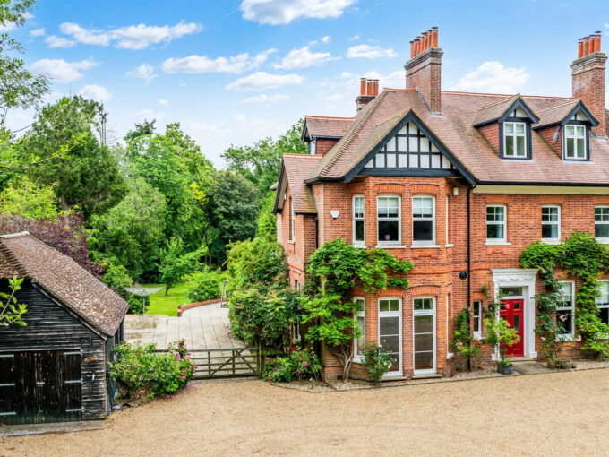 Eastbourne Road, Blindley Heath, Lingfield, RH7 6JX