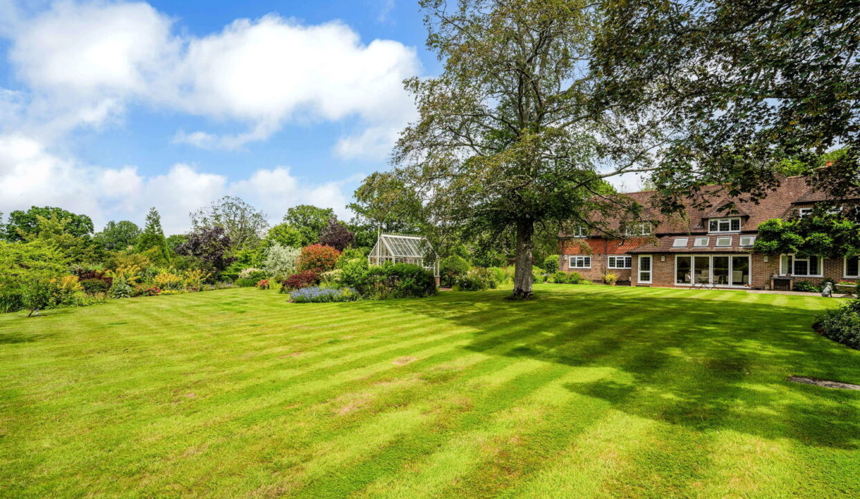 THE-POND-COTTAGE_-CAT-STREET-_5__1781778093248