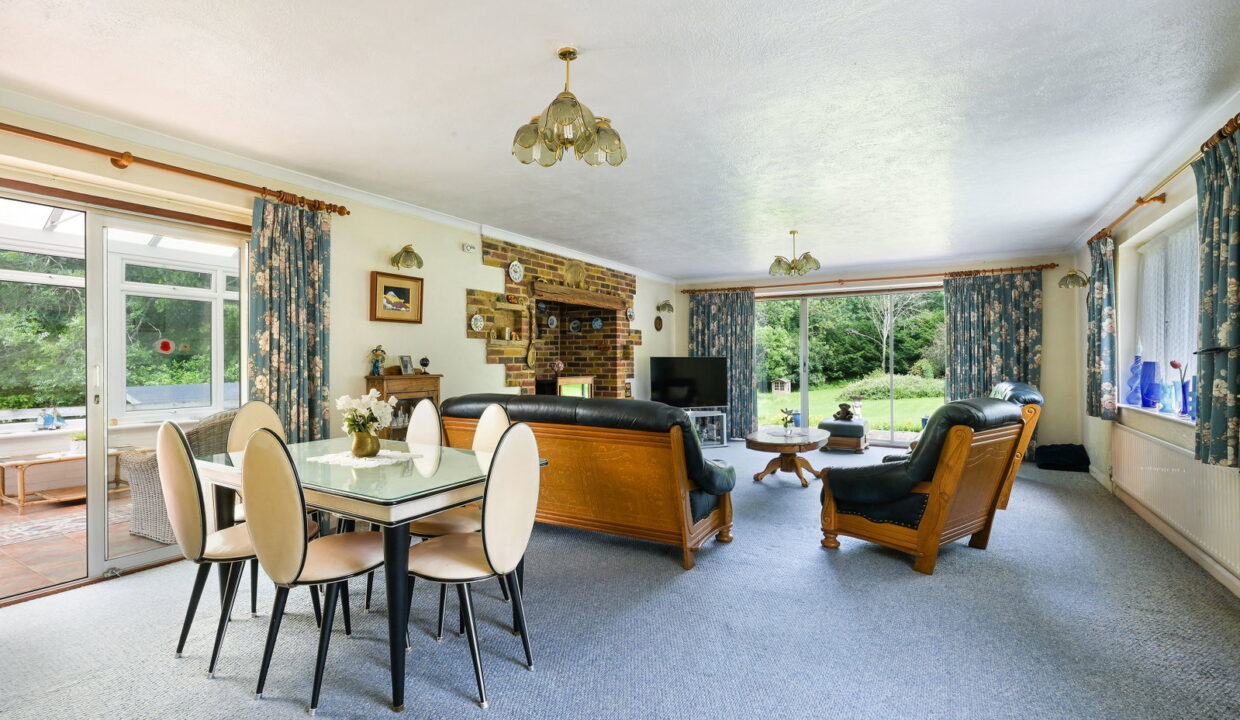 WOODLAND-DELL-_21__1781610435549