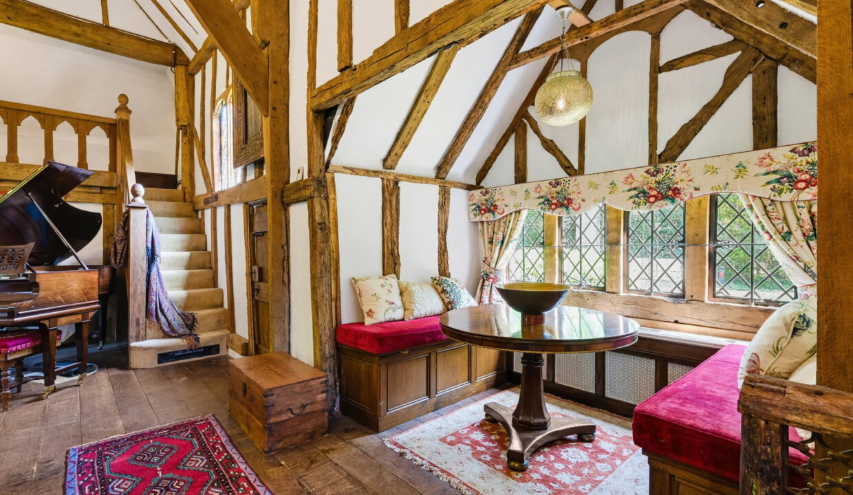 9_-Living-Room-Window-Alcove-No-72_1783456023590