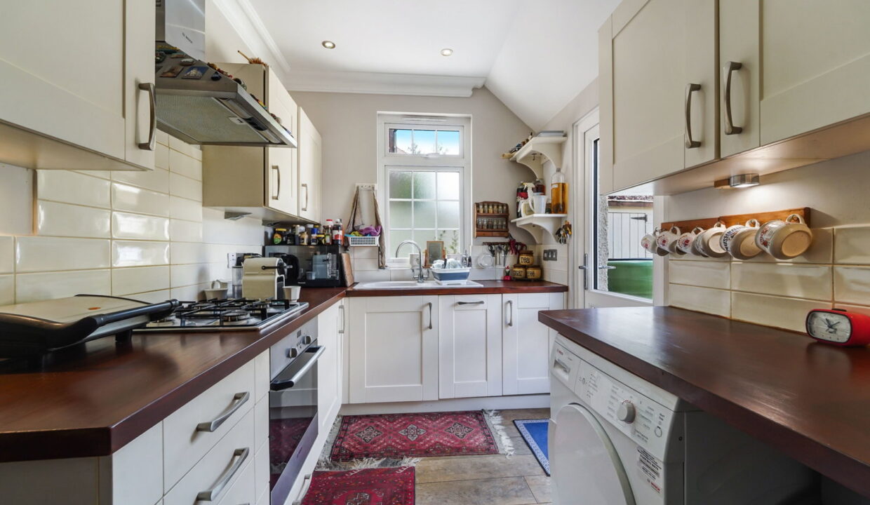 BLACKBOROUGH-ROAD-_4__1782999674008