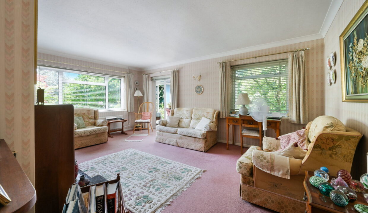 BLUEHOUSSE-LANE-_10__1783680276144